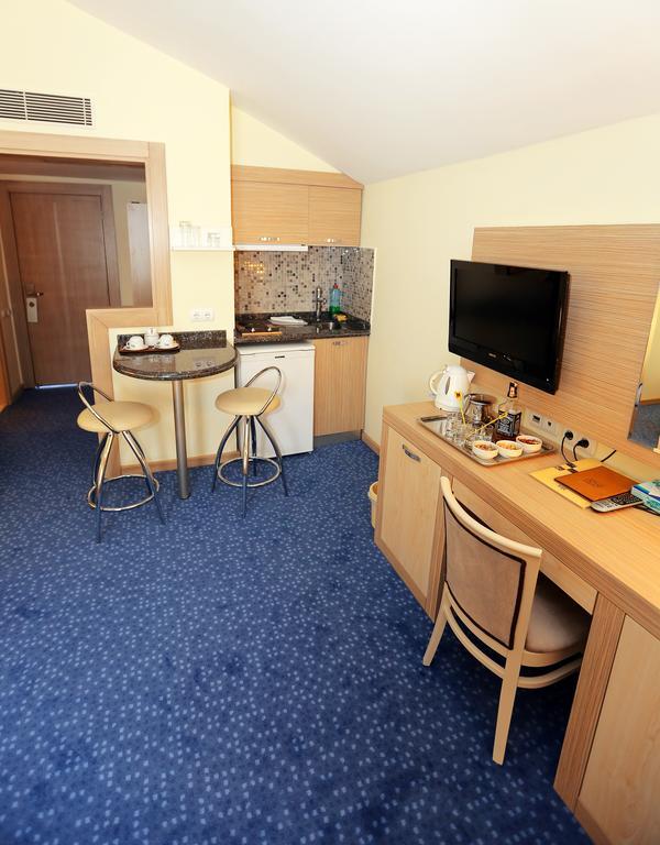 King Hotel Cankaya Анкара Экстерьер фото