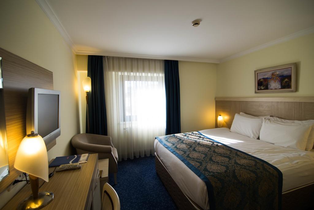King Hotel Cankaya Анкара Экстерьер фото