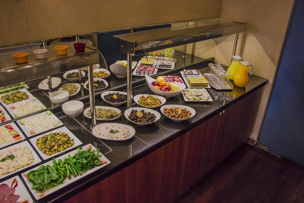 King Hotel Cankaya Анкара Экстерьер фото