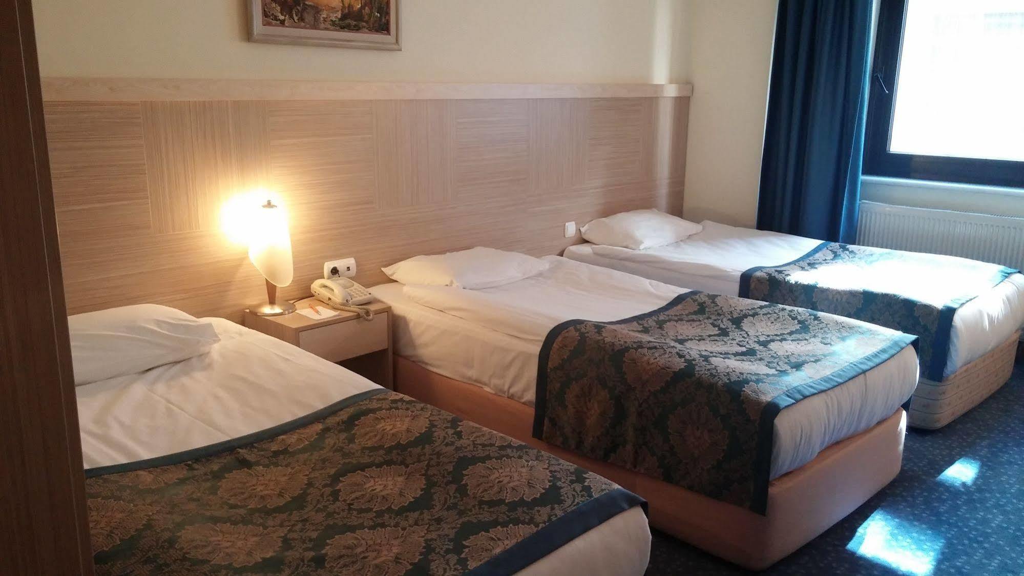 King Hotel Cankaya Анкара Экстерьер фото
